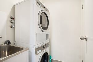 The Laundry of a 5 Bedroom Townhouse Apartment at Birmingham Gardens Townhouses.