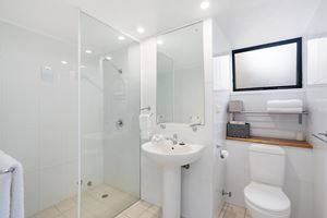The Bathroom of Flagstaff Apartment