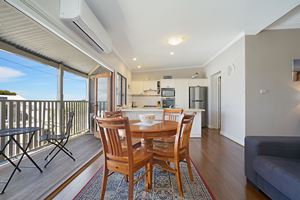 Living Area - Vista Apartment